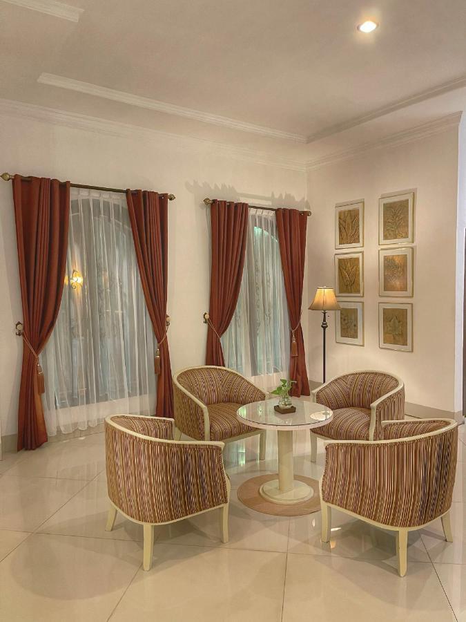 Aresidencia Sei Putih Hotel Medan Exterior photo